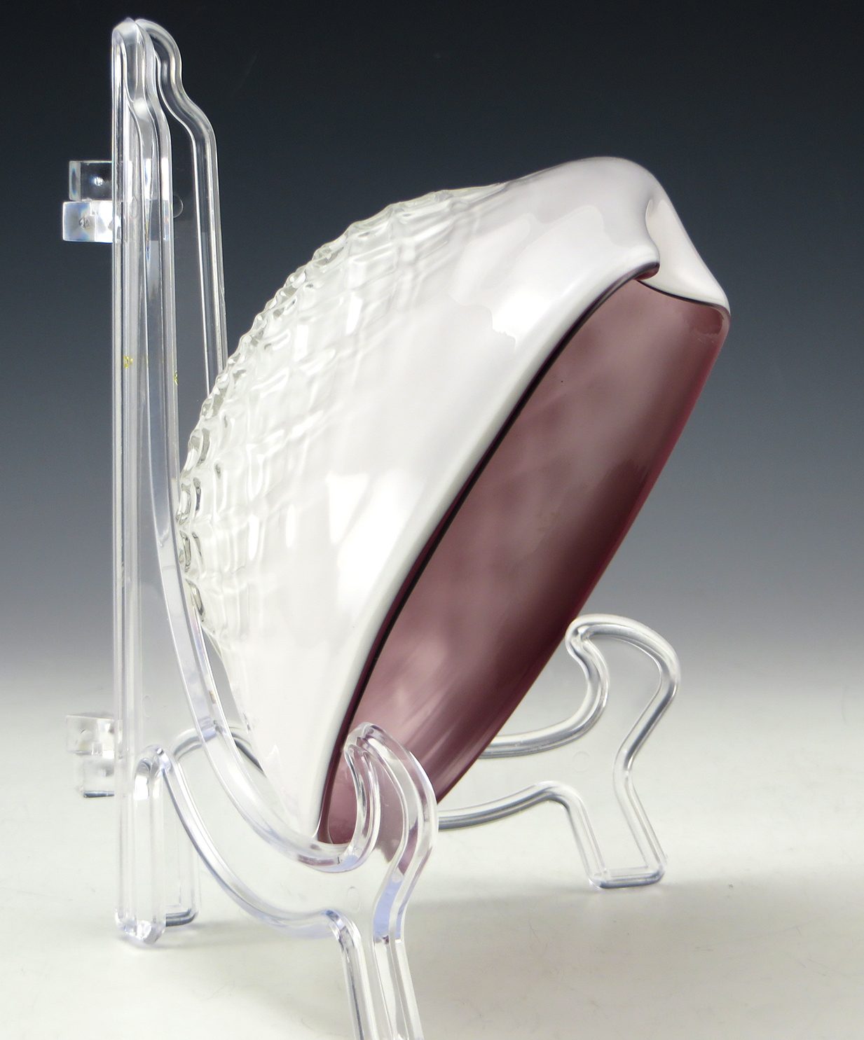 Art Glass Cigar Bowl Cased in White and Plum Lattice - Image 4