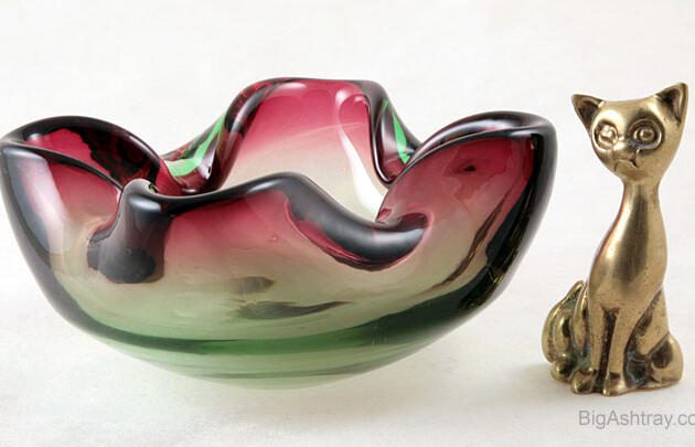 Beautiful Murano Vintage Glass Ash Bowl