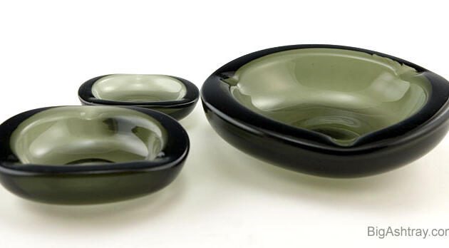 Beautiful Set of Mid-Century Modern Stacking Ashtrays