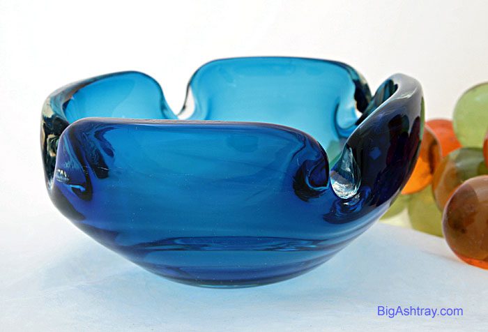 Big Blue Hand Made Art Glass Cigar Bowl - Image 3
