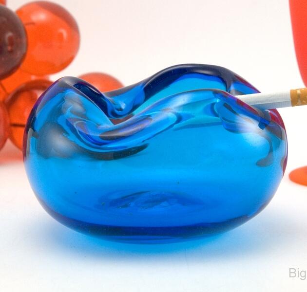 Mid-Century Mod Blue Ball Art Glass Ashtray Handmade by Blenko