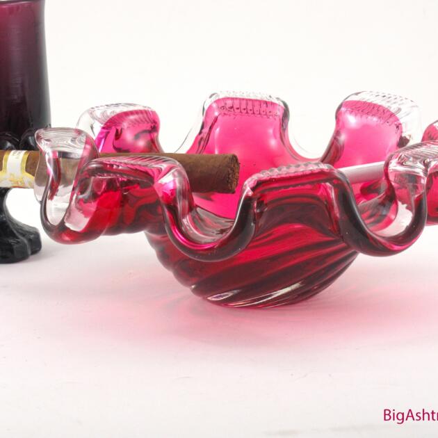 Chalet Glass Cigar Ashtray Large Deep Rests and Ridged Rollers