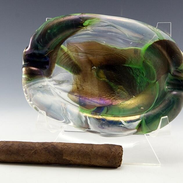 Exceptional Hand-Made Opalescent Metallic Glass Art Ashtray