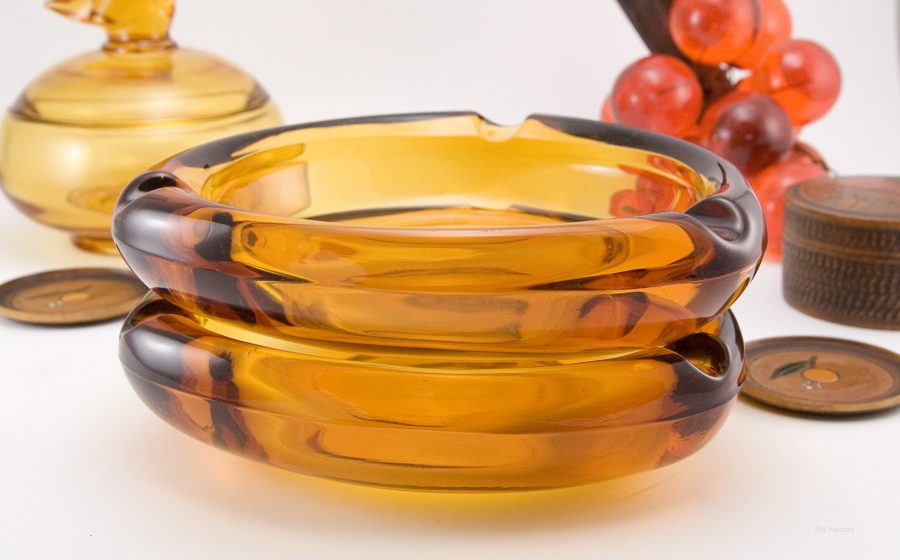 The Big Cigar Ashtray by Viking Art Glass - Image 4