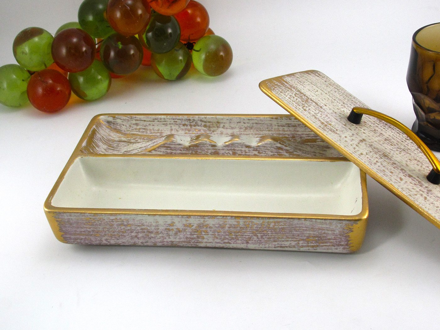 Ashtray & Stash Box in Retro Gold Tweed Vintage XLT - Image 3