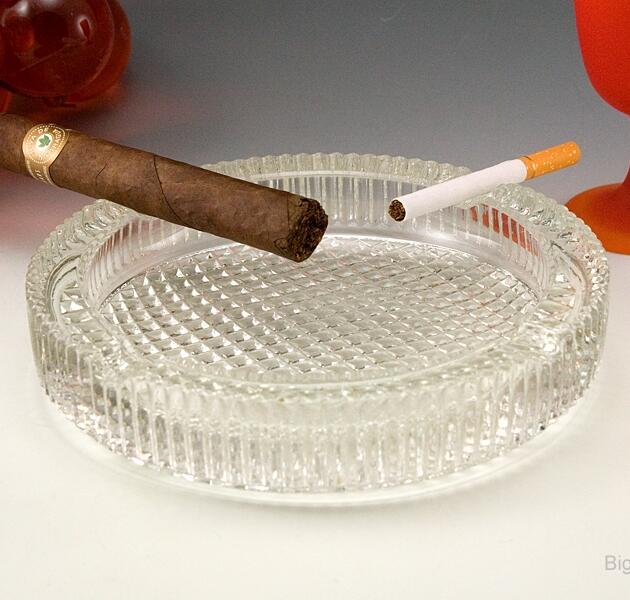Large Quality Crystal Ashtray in English Hobnail