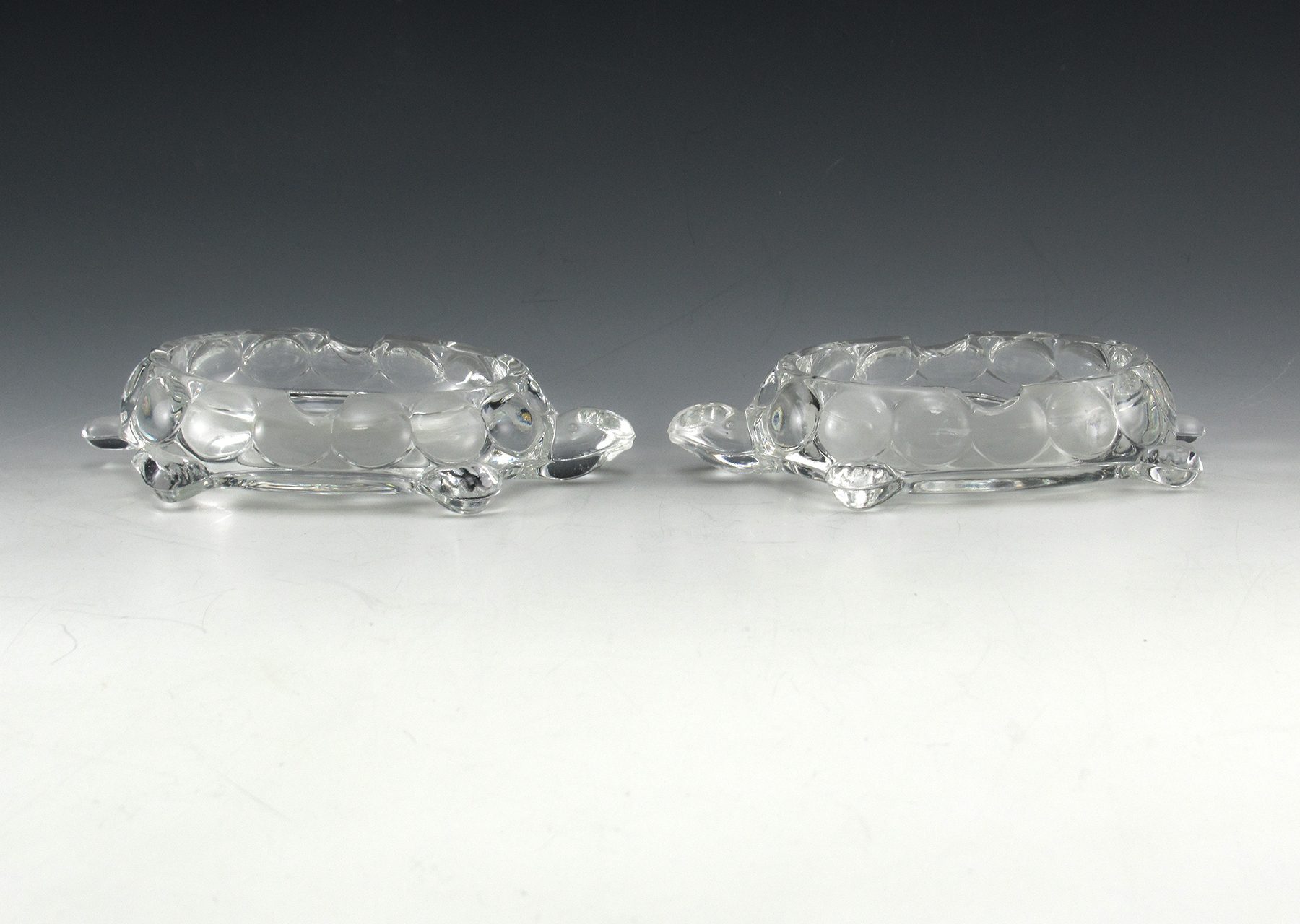 Pair of Vintage Crystal Turtle Ashtrays Personal Size - Image 4