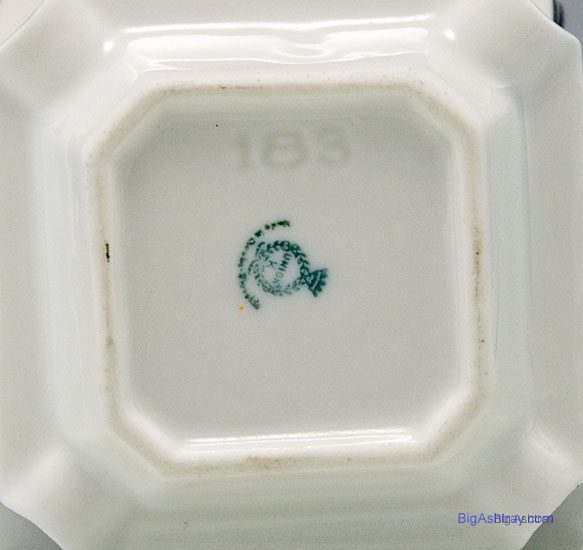 Czecho-Slovakia Art Deco Porcelain Ashtray Set of 8 - Image 3