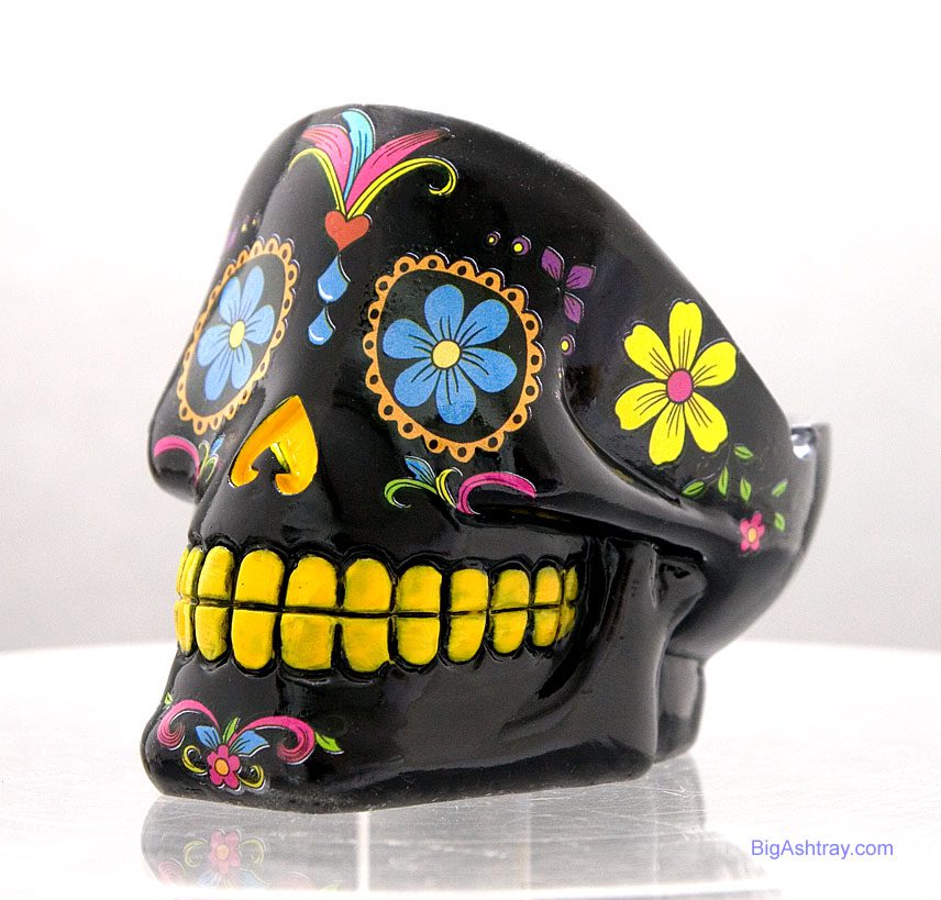 Day of the Dead Head Skull Ashtrays - Image 10