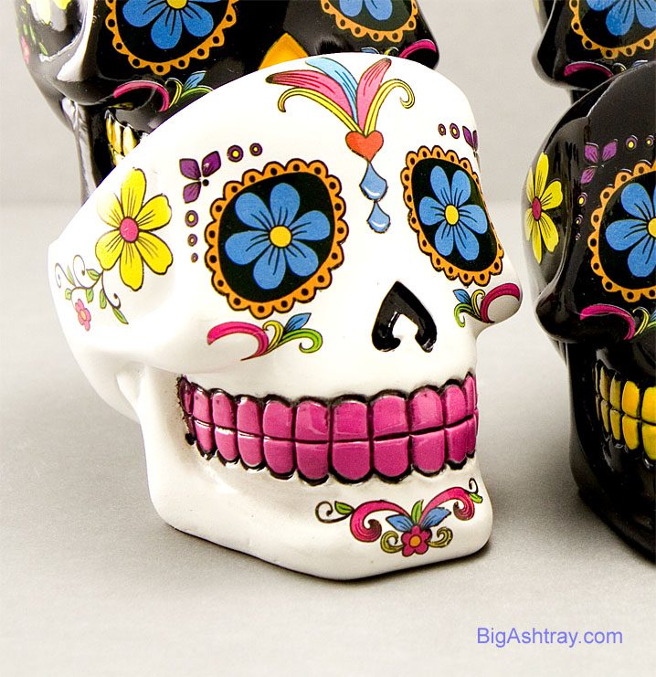 Day of the Dead Head Skull Ashtrays - Image 3