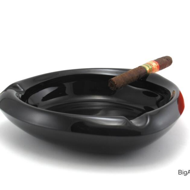 Ebony Cigar Ashtray by Viking Art Glass U.S.A. Scarce Color