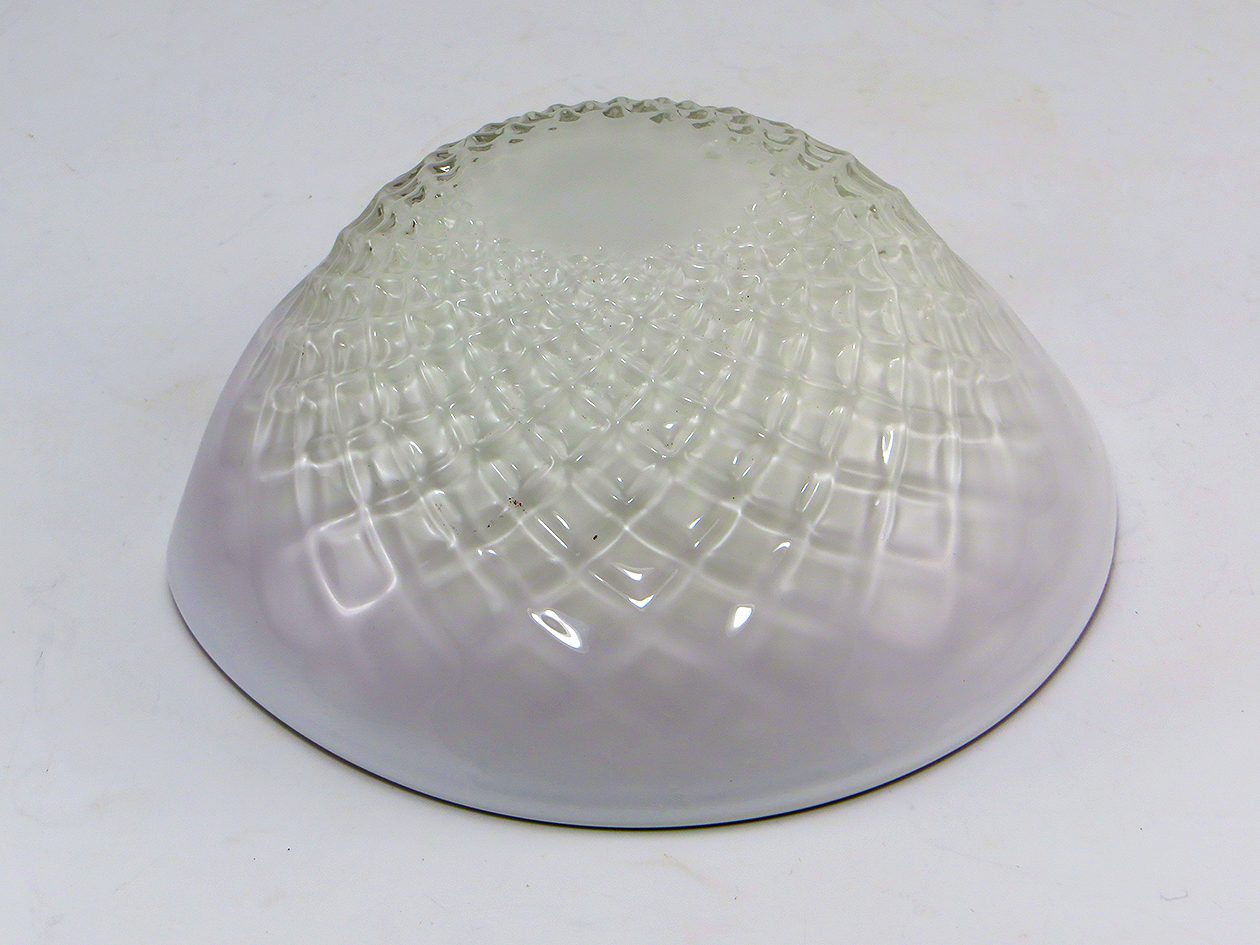 Art Glass Cigar Bowl Cased in White and Plum Lattice - Image 5