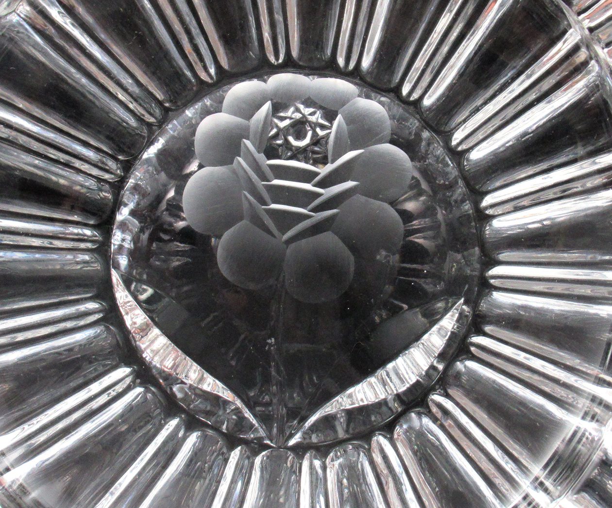 Crystal Ashtray with Hand-Engraved Cornflower and Star Decor