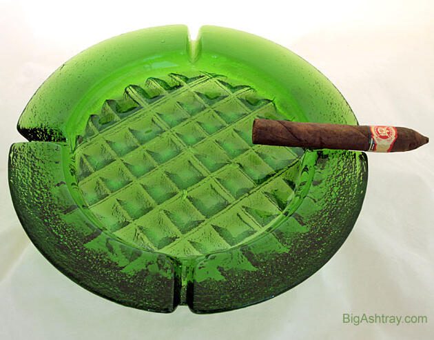 Garden Green Blenko Art Glass Extreme Ashtray