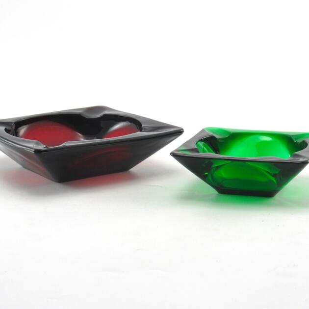 Classic Retro Ashtray Set in Royal Ruby and Forest Green