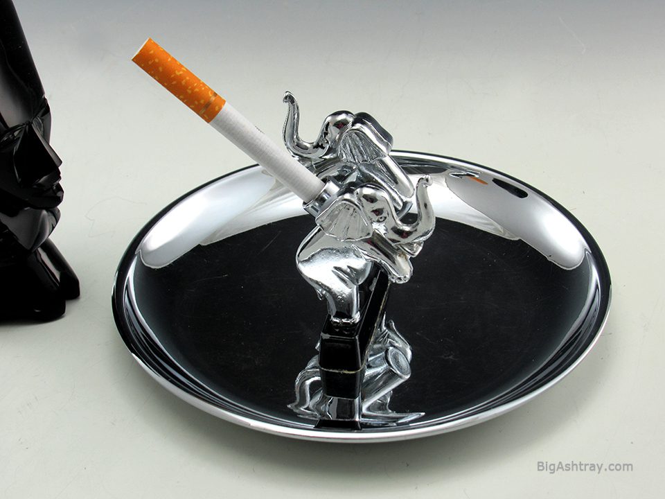 Original Hamilton Pincherette Elephant Snuffer Ashtray - Image 3