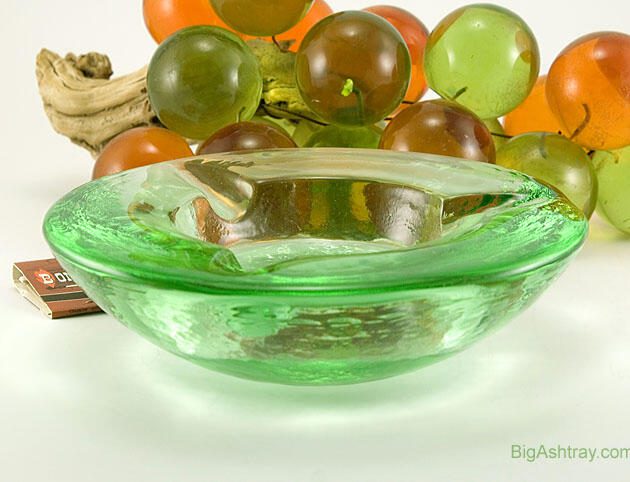 Hammered Lime Art Glass Retro Smoking Ashtray