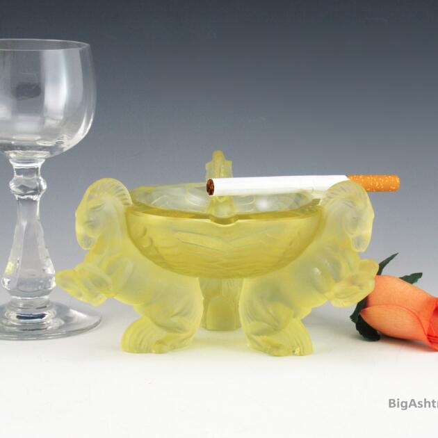 Heinrich Hoffman Art Glass Horses Smoking Ashtray