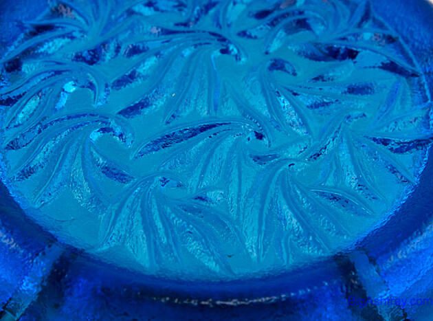 Huge 1970s Party Ashtray by Blenko Art Glass