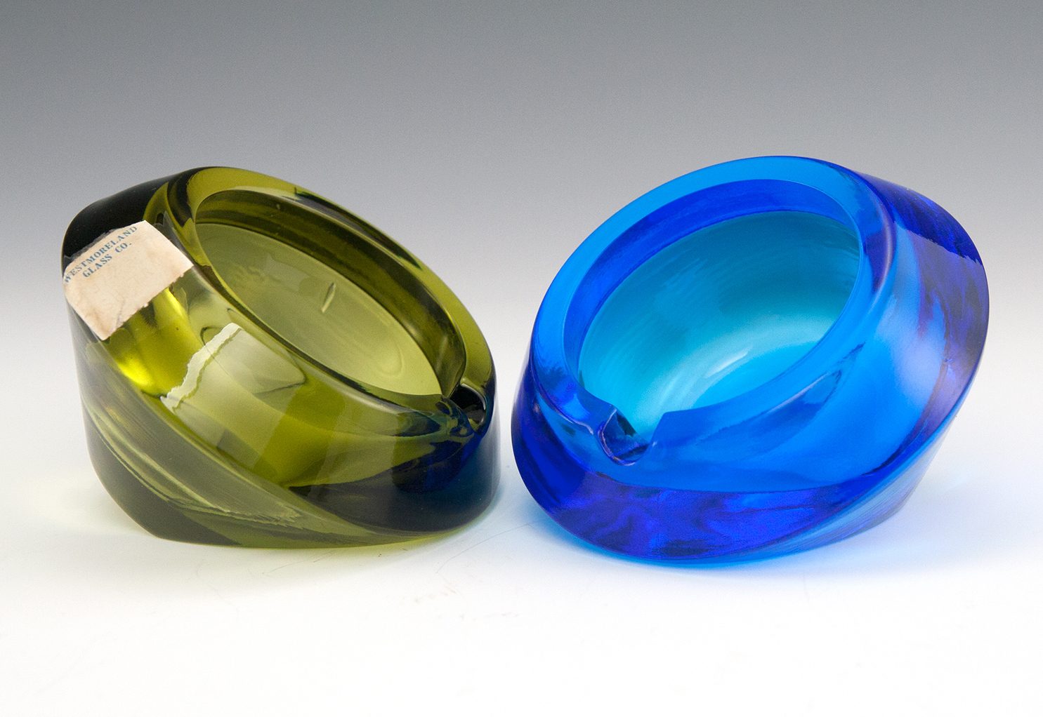 Atomic Era Ashtray Orb Set by Westmoreland Glass - Image 4