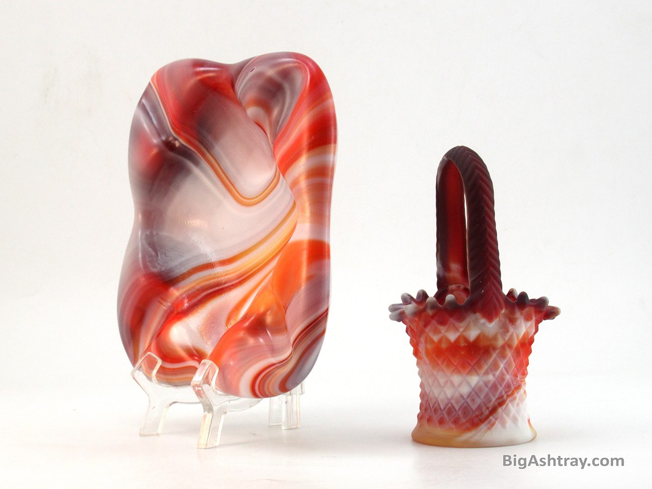 Imperial Peaches and Cream Art Glass Ashtray and Smoke Holder - Image 3