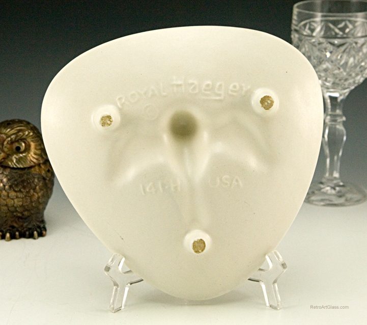 Mid-Century Modern Porcelain Bird Rest Ashtray - Image 3