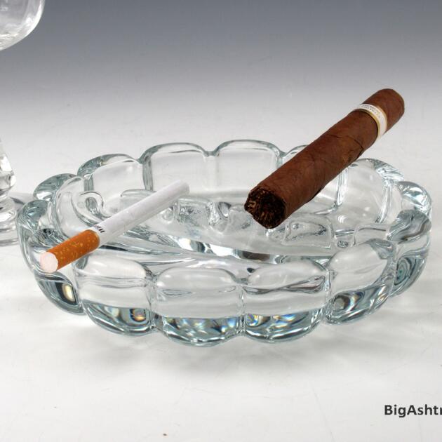 Ashtray by Viking Art Glass USA Mid-Century Modern
