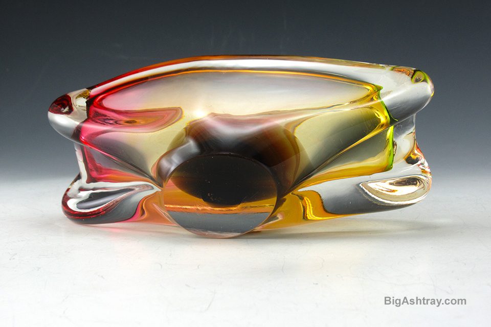 Mid-Century Modern Czech Art Glass Ashtray with Bohemia Label - Image 5
