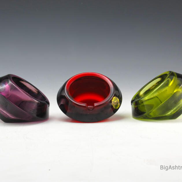 Atomic Era Ashtray Orb Set of 3 by Westmoreland Glass U.S.A.