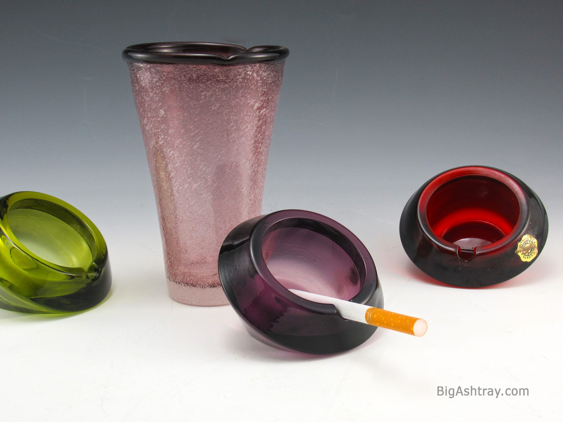 Atomic Era Ashtray Orb Set of 3 by Westmoreland Glass U.S.A. - Image 5