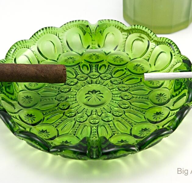 Green Moon and Star Vintage Smoking Ashtray