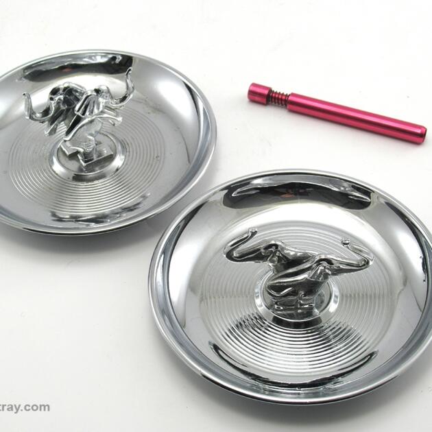 Pair of Vintage Elephant Pincherette Ashtrays Made in USA