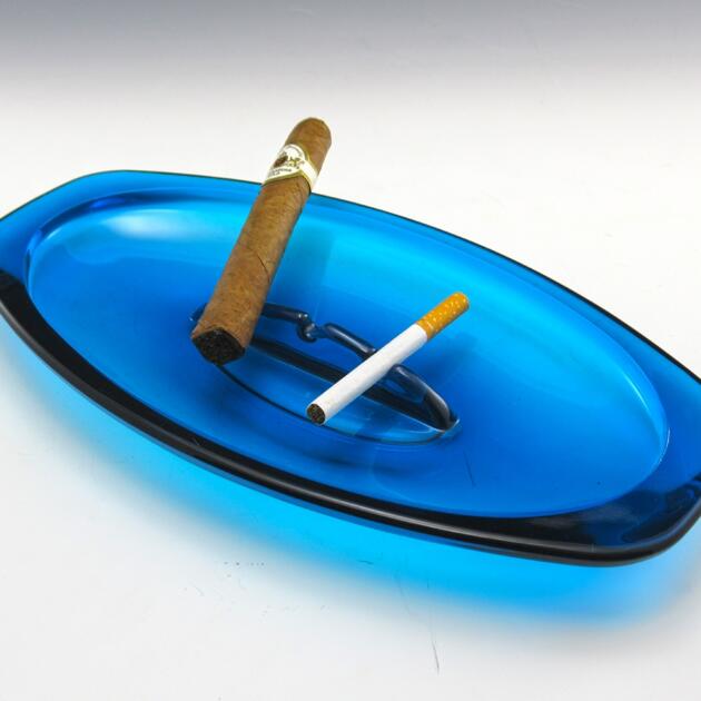 Retro Party Ashtray in Bluenique by Viking Art Glass
