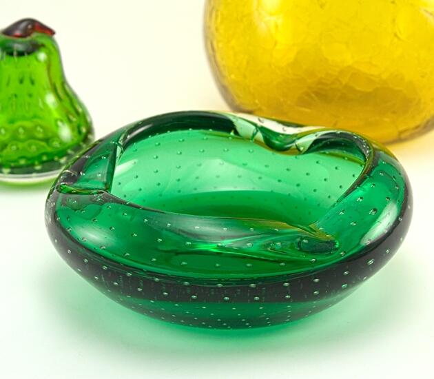 Vintage Emerald Bullicante Art Glass Ashtray