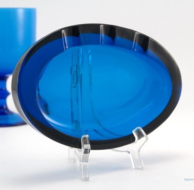 Ellipse Ashtray in Bluenique by Viking Art Glass 1960s