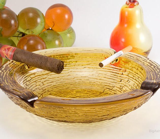 Large Soreno Pattern Ashtray in Amber Retro Glass