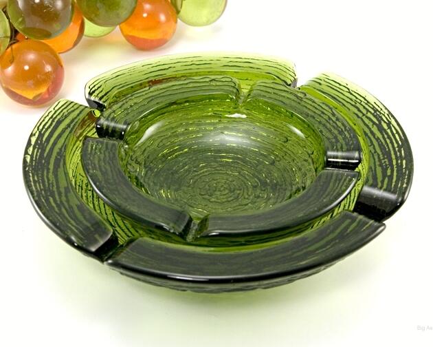 Retro Avocado Soreno Glass Ashtrays Set of 2