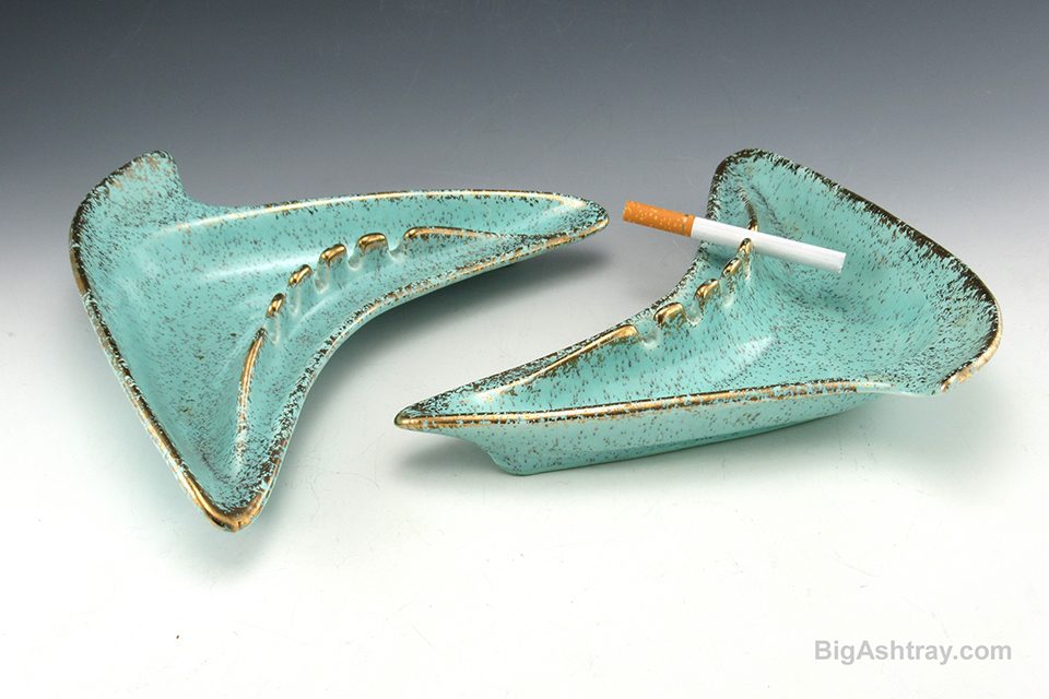 Eames Era Boomerang Ashtrays in Turquoise and Gold Set of 2 - Image 3