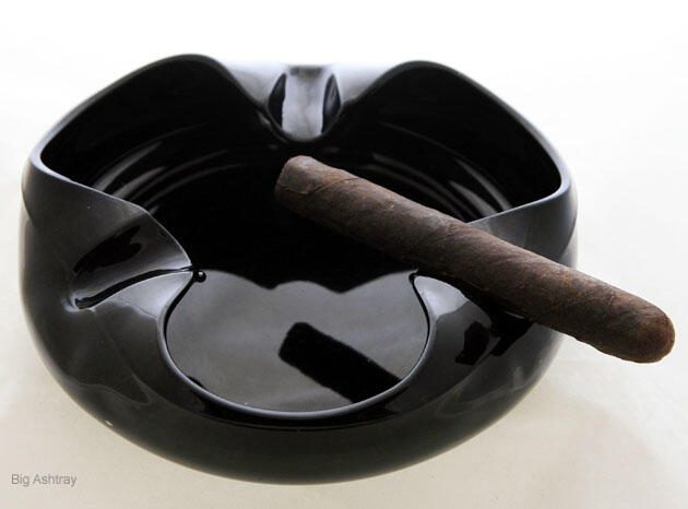 Viking Black Onyx Handmade Glass Cigar Ashtray