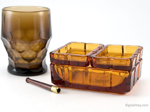 Vintage Art Glass Smoke Set with Viking Art Glass Sticker