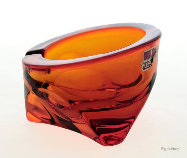 Viking Art Glass Persimmon Tri-Pod Orb Ashtray