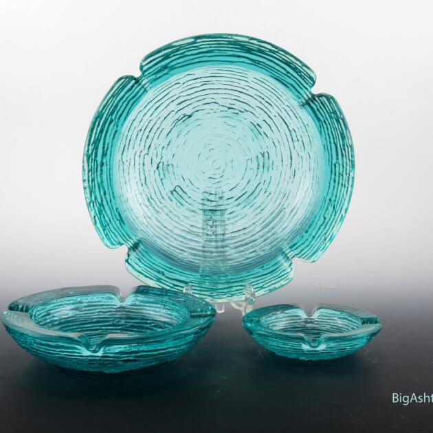 Set of Three Stacking Ashtrays Retro Soreno Pattern in Aqua Glass