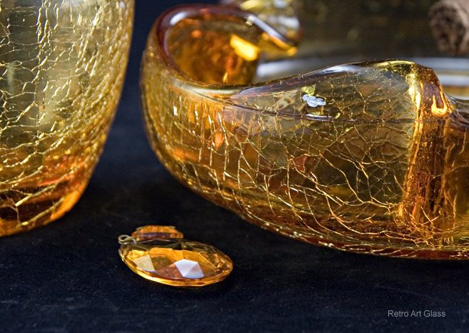 Vintage Luxury Amber Crackle Glass Whiskey Decanter and Cigar Ashtray - Image 3