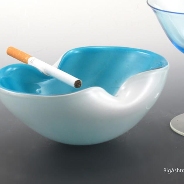 Vintage Murano Art Glass Ashtray Bowl in Blue and White
