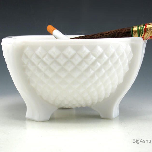 Cigar Ashtray Westmoreland Glass Tripod English Hobnail Vintage