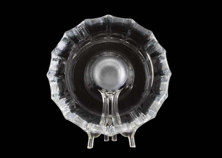 Big fat ashtray for our Senators made of 3lbs quality Fostoria crystal. Circa 1950s-1960s. Appears unused.