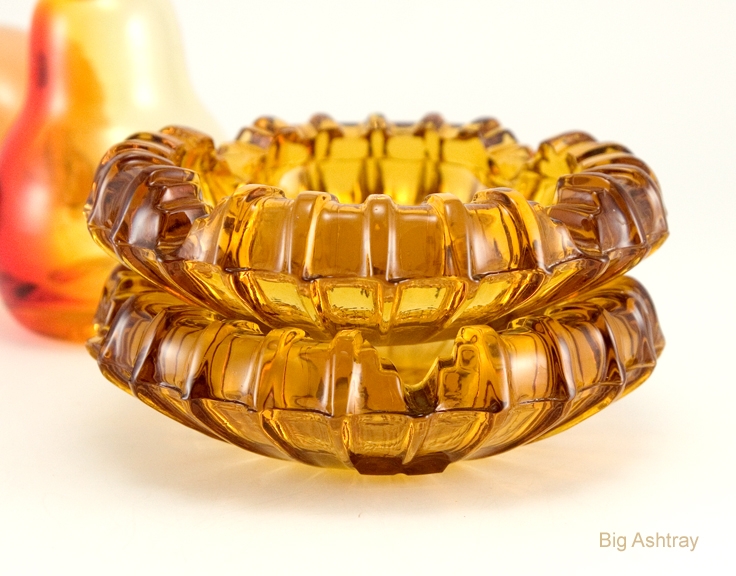 1940's Elegant Glass Ashtray Set by Fostoria - Image 7