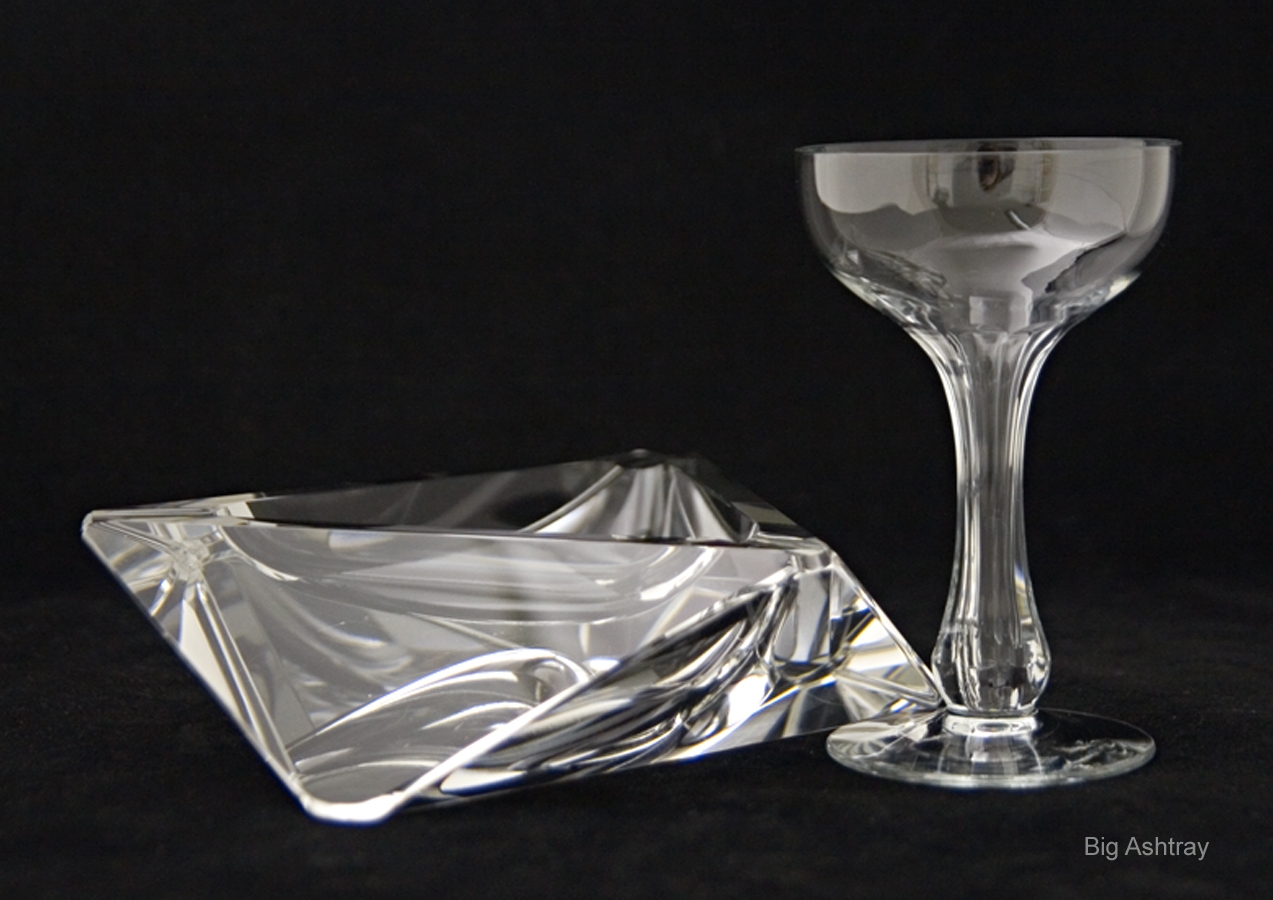 High Quality Art Deco Crystal Diamond Cut Ashtray - Image 5