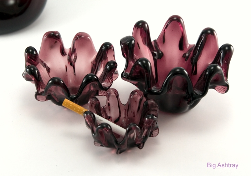 Italian Art Glass Amethyst Stacking Bowl Ashtrays - Image 3