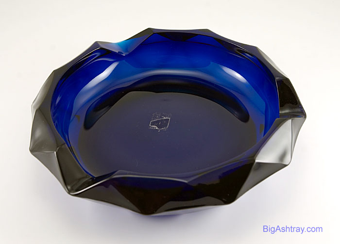 Beautiful Blue Diamond Ashtray by Viking Art Glass - Image 2